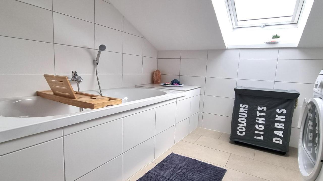 Wohnung: Beast. Bis 6 Personen, Klima, Massageliege, 3X Tv Cremlingen Extérieur photo