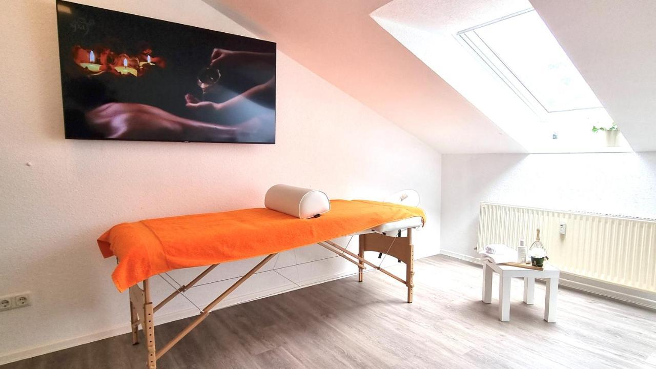 Wohnung: Beast. Bis 6 Personen, Klima, Massageliege, 3X Tv Cremlingen Extérieur photo